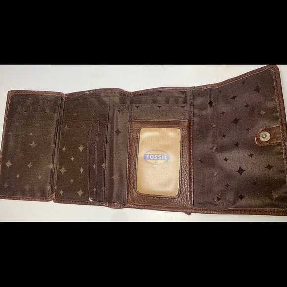 Fossil Wallet - used once. Excellent condition! - Picture 4 of 6